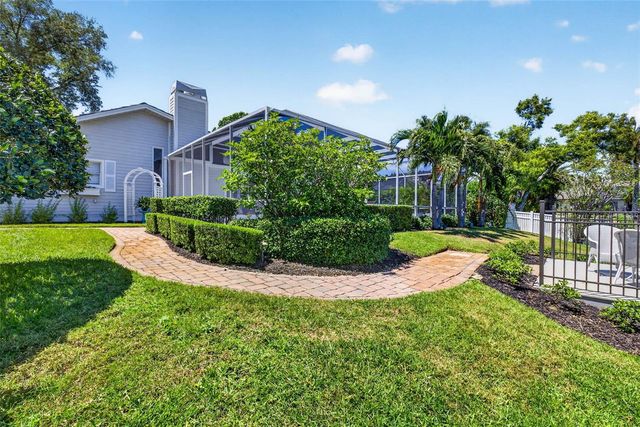 11671 HARBORSIDE CIRCLE, Largo, FL 33773