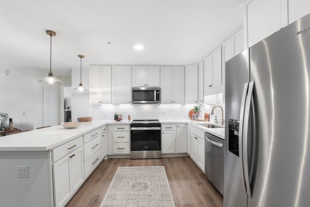 8381 Davis Boulevard 306, North Richland Hills, TX 76182
