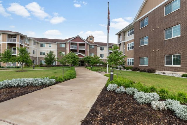 8381 Davis Boulevard 306, North Richland Hills, TX 76182