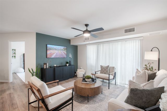 8381 Davis Boulevard 306, North Richland Hills, TX 76182