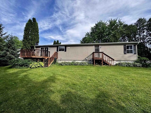 403 S Depot Street, Fox Lake, WI 53933