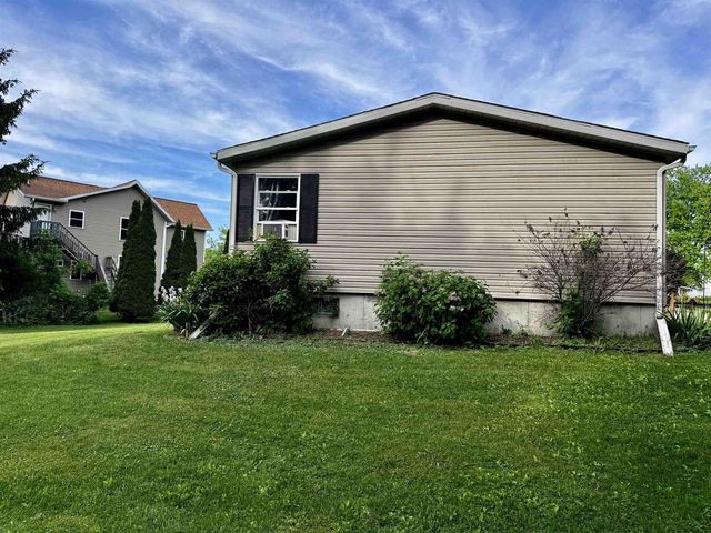 403 S Depot Street, Fox Lake, WI 53933
