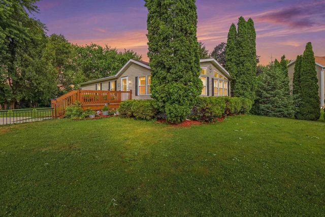 403 S Depot Street, Fox Lake, WI 53933