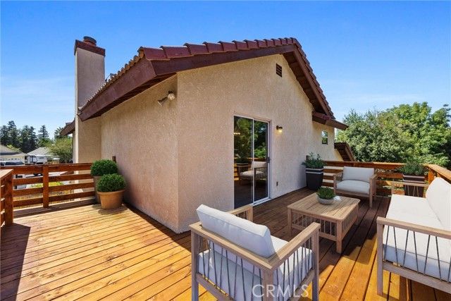 601 Las Arenas Court, Bakersfield, CA 93314