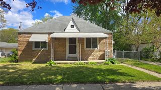 623 E Elza Avenue, Hazel Park, MI 48030