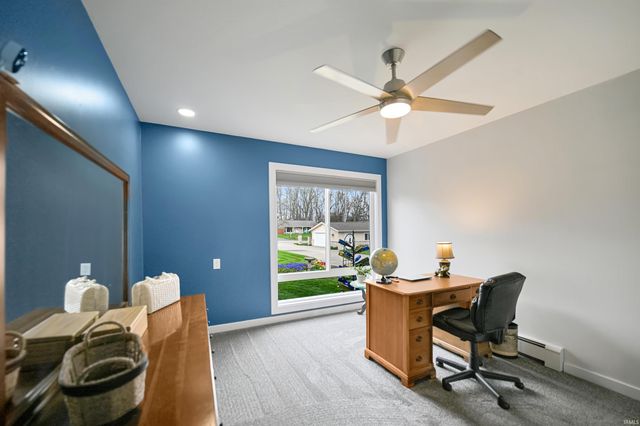 1043 E Northshore Drive, Syracuse, IN 46567