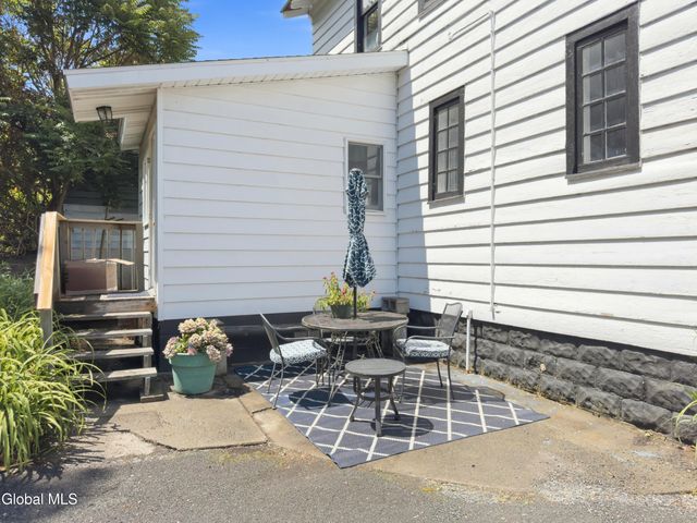 45 Glenwood Road, Menands, NY 12204