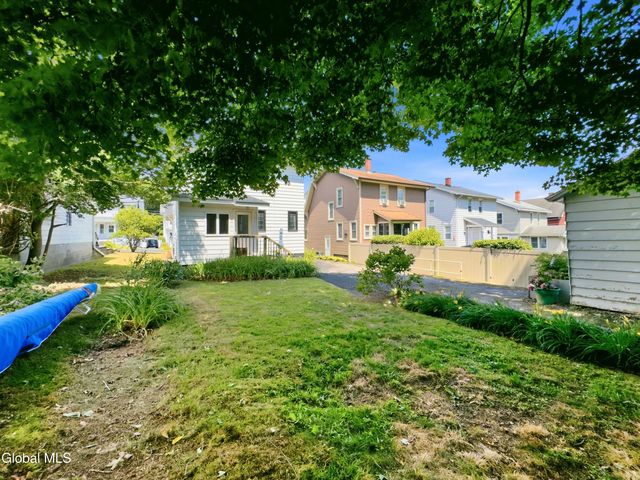 45 Glenwood Road, Menands, NY 12204