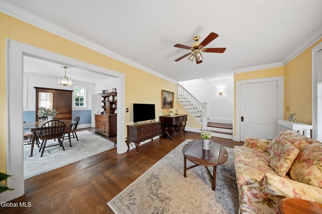 45 Glenwood Road, Menands, NY 12204