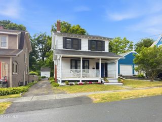 45 Glenwood Road, Menands, NY 12204