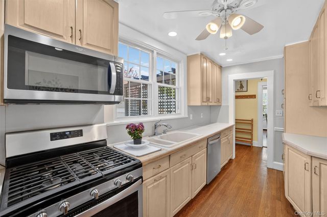 187 Longview Avenue, White Plains, NY 10605