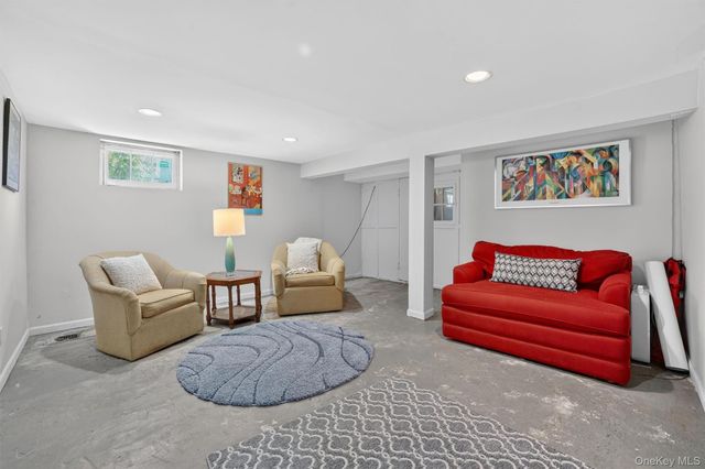 187 Longview Avenue, White Plains, NY 10605