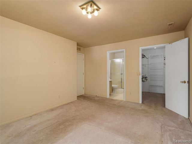 1127 S Lake Drive 206, Novi, MI 48377
