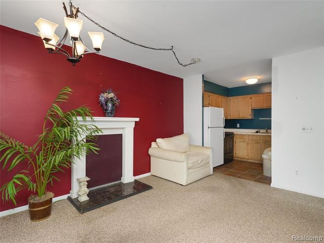 1127 S Lake Drive 206, Novi, MI 48377