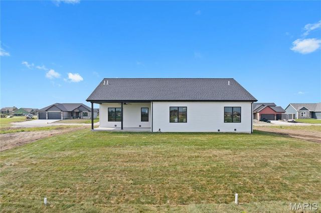 309 Rumsfeld Drive, Troy, IL 62294
