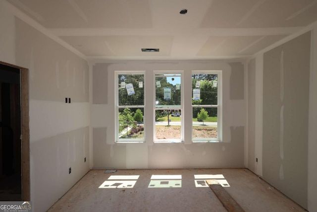 642 Memphis Drive, Scottdale, GA 30079