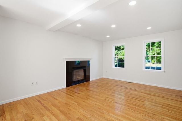 4 Azalea Circle, Millbury, MA 01527