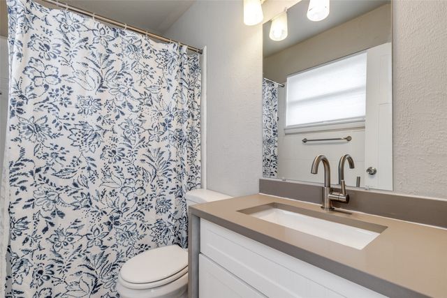 2954 Candlewick Lane, Farmers Branch, TX 75234