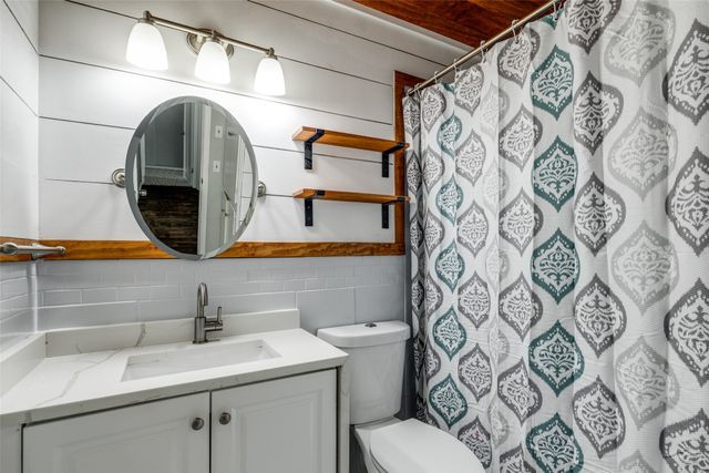 2954 Candlewick Lane, Farmers Branch, TX 75234