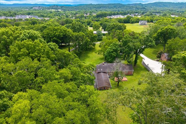 7970 Hooten Hows Rd, Nashville, TN 37221