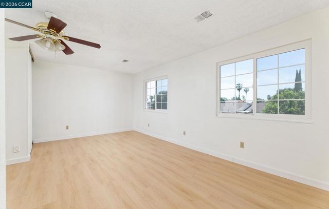 2412 Sequoia Dr, Antioch, CA 94509