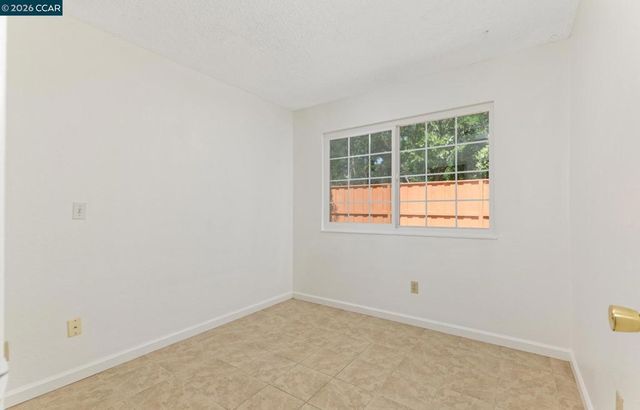 2412 Sequoia Dr, Antioch, CA 94509