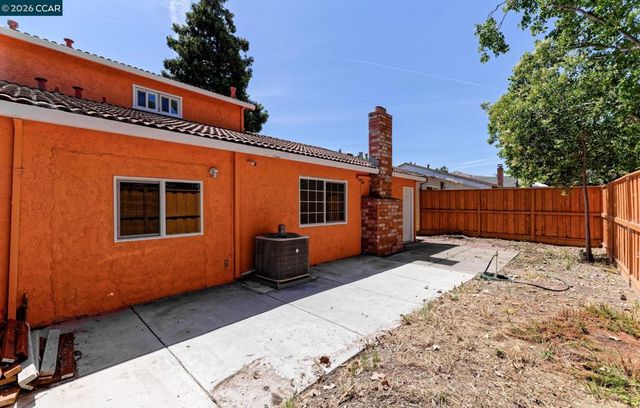 2412 Sequoia Dr, Antioch, CA 94509