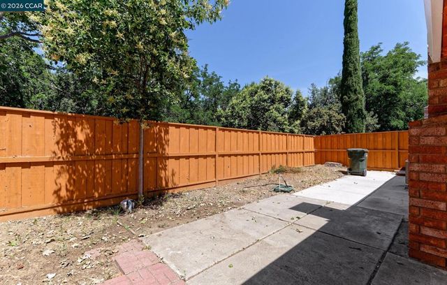 2412 Sequoia Dr, Antioch, CA 94509