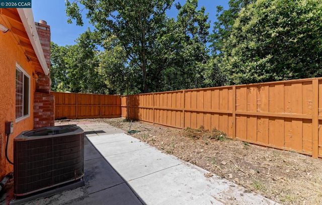 2412 Sequoia Dr, Antioch, CA 94509