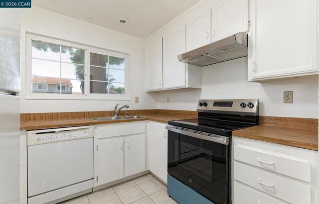 2412 Sequoia Dr, Antioch, CA 94509