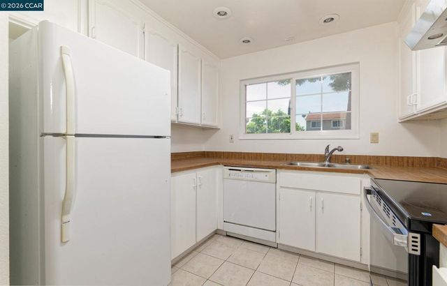 2412 Sequoia Dr, Antioch, CA 94509