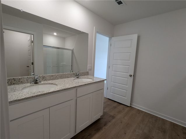 1040 Rently Street, Prairie Grove, AR 72753