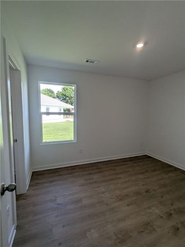 1040 Rently Street, Prairie Grove, AR 72753