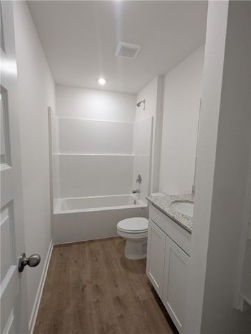 1040 Rently Street, Prairie Grove, AR 72753