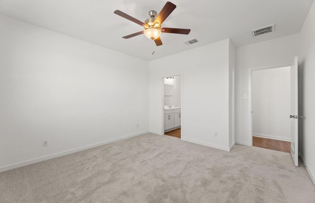 104 Hatari TRL, Jarrell, TX 76537