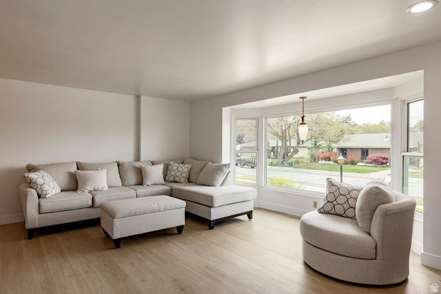 8291 S CRAVALAN CIR, Sandy, UT 84093