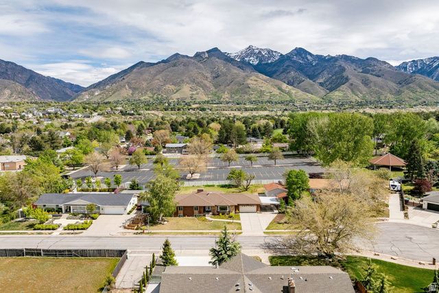 8291 S CRAVALAN CIR, Sandy, UT 84093