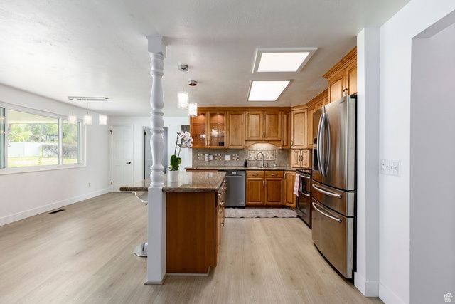 8291 S CRAVALAN CIR, Sandy, UT 84093