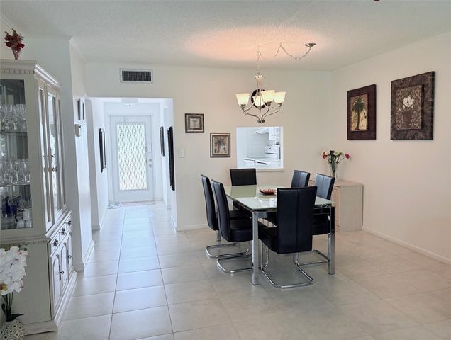 1055 Country Club Drive 404, Margate, FL 33063