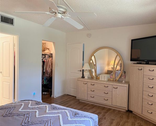 1055 Country Club Drive 404, Margate, FL 33063