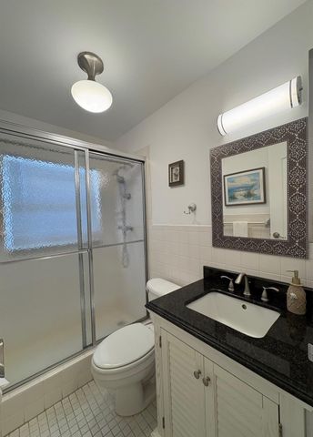 1055 Country Club Drive 404, Margate, FL 33063