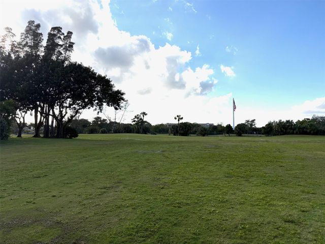 1055 Country Club Drive 404, Margate, FL 33063