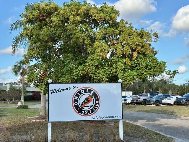 1055 Country Club Drive 404, Margate, FL 33063