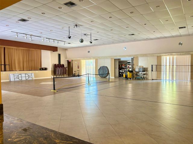 1055 Country Club Drive 404, Margate, FL 33063