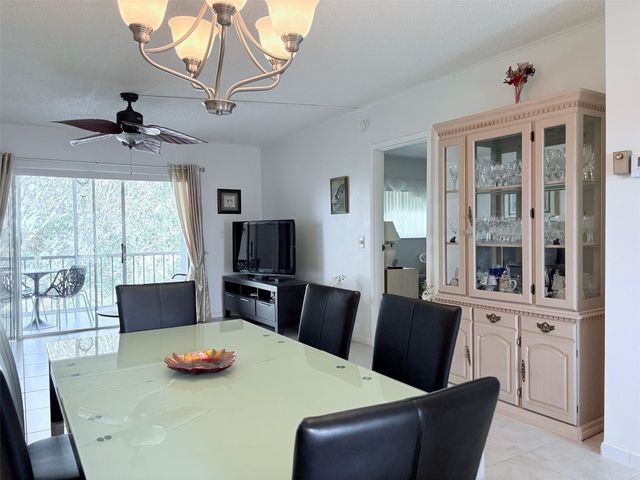 1055 Country Club Drive 404, Margate, FL 33063