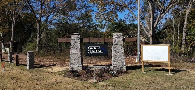 52 Lorie Lee Loop, Deatsville, AL 36022