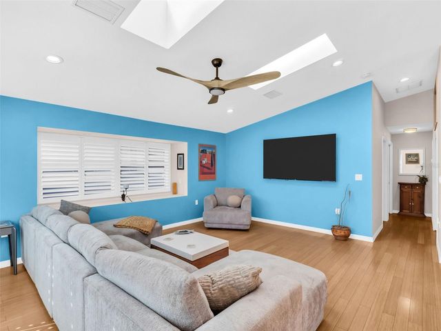 1907 GULF BEACH BOULEVARD, Tarpon Springs, FL 34689