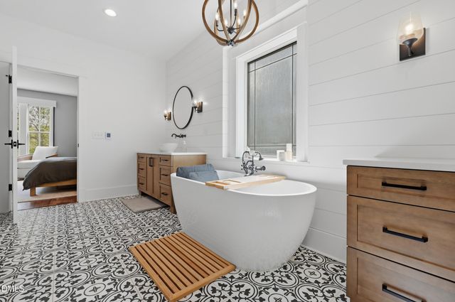 1564 Great Ridge Parkway, Chapel Hill, NC 27516