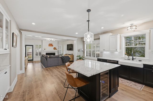 1564 Great Ridge Parkway, Chapel Hill, NC 27516