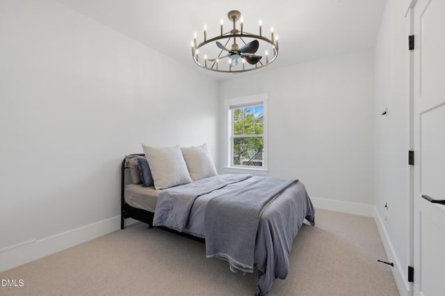 1564 Great Ridge Parkway, Chapel Hill, NC 27516